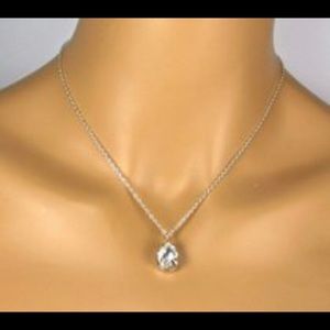 Big tear drop swavorski necklace